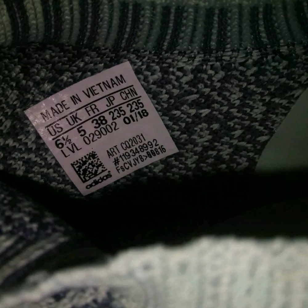 Adidas Boost NMD R1 Primeknit Sneakers - Picture 8 of 8